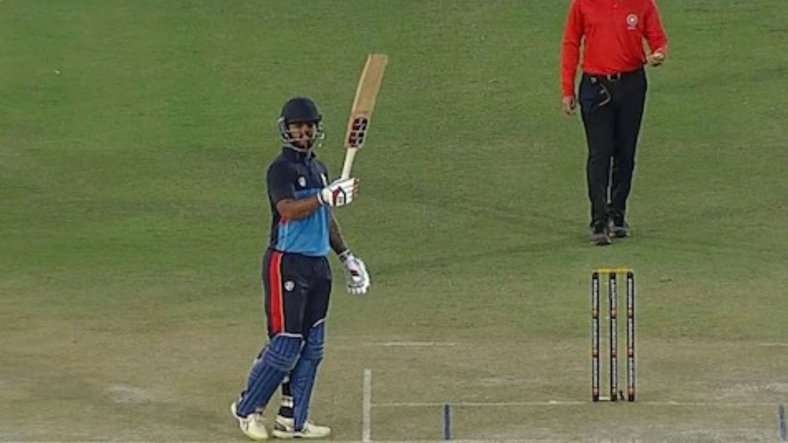 टीम इंडिया में नहीं मिला मौका तो KKR के बल्लेबाज ने 61 गेंद पर ठोका शतक, दिल्ली को दिलाई जीत टीम इंडिया में नहीं मिला मौका तो KKR के बल्लेबाज ने 61 गेंद पर ठोका शतक, दिल्ली को दिलाई जीत