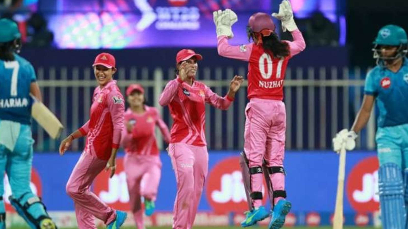 महिला IPL का अगले साल होगा आगाज, जानिए कितनी टीमें लेंगी भाग और क्या है प्लान महिला IPL का अगले साल होगा आगाज, जानिए कितनी टीमें लेंगी भाग और क्या है प्लान