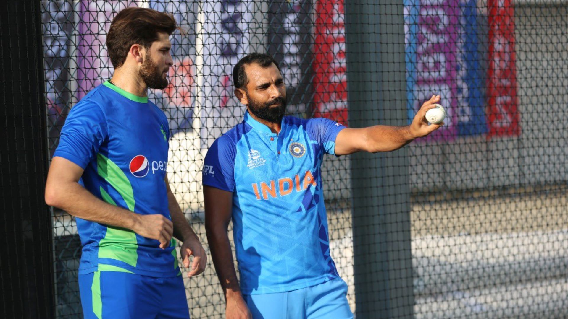 T20 World Cup: शाहीन अफरीदी ने मोहम्मद शमी से लिए टिप्स, बोले- आपकी सीम का जवाब नहीं, देखिए वीडियो