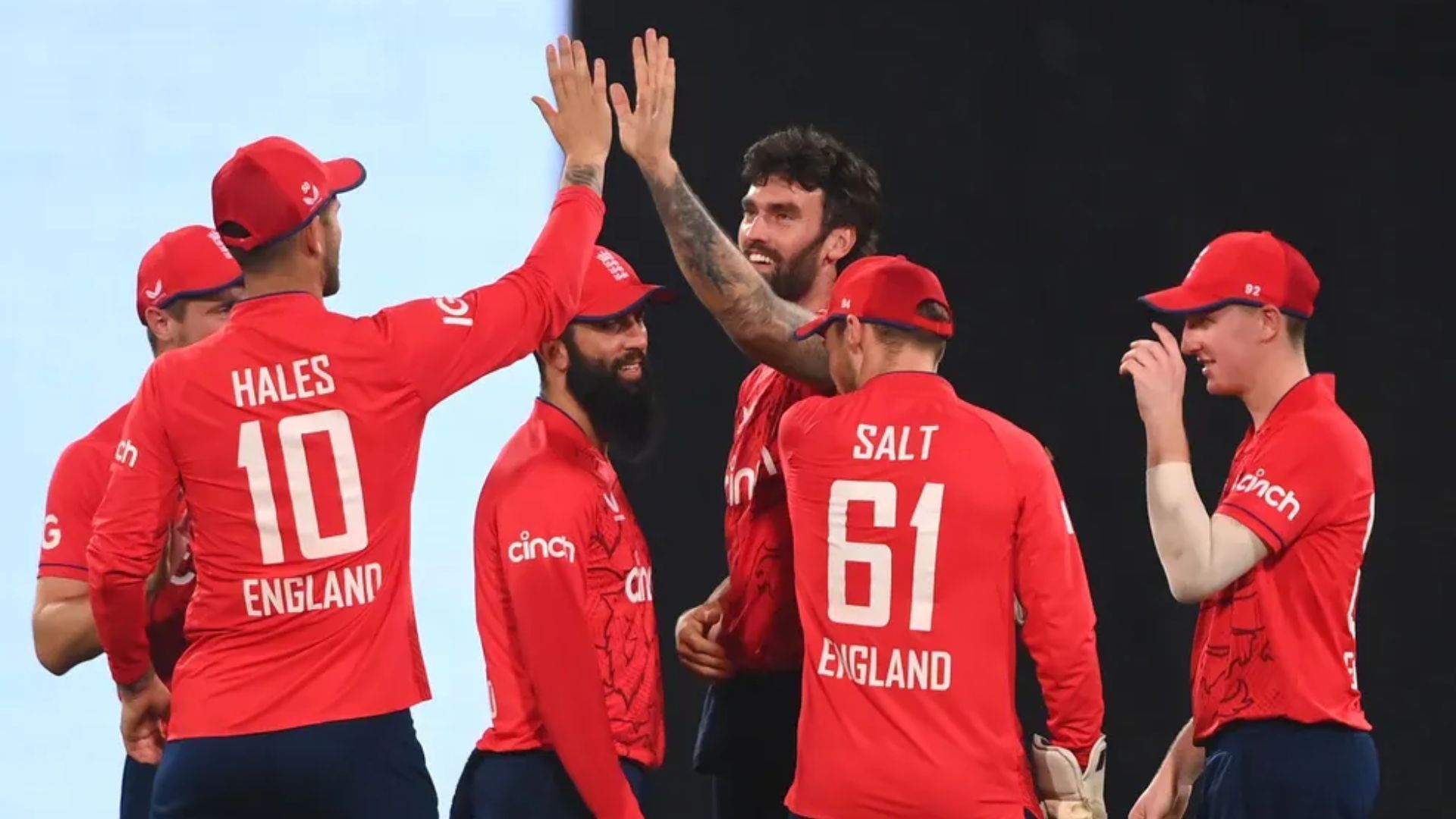 T20 World Cup: टीमों पर मंडराया संकट, एक दिन में 4 खिलाड़ी बाहर, दो को लगी चोट और दो बीमार पड़े