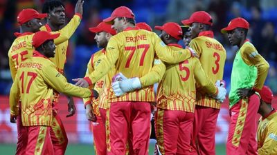 T20 World Cup: जिम्बाब्वे ने स्कॉटलैंड को 5 विकेट से हराकर कटाया सुपर-12 का टिकट, टीम इंडिया के ग्रुप में बनाई जगह SportsTak Hindi