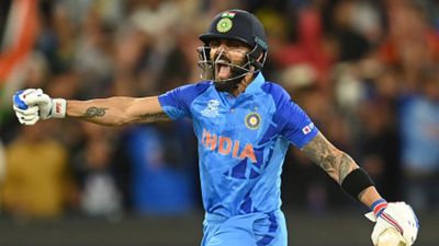 कोहली की पारी ने जीता रोहित शर्मा का दिल, बोले-विराट कभी आउट ऑफ फॉर्म नहीं था SportsTak Hindi