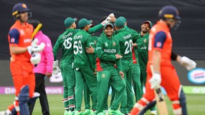 BAN vs NED: तस्कीन की धारदार गेंदबाजी ने बांग्लादेश को दिलाई 9 रन से जीत, सिर्फ 27 रन ही बना पाए नीदरलैंड्स के 8 बल्लेबाज SportsTak Hindi