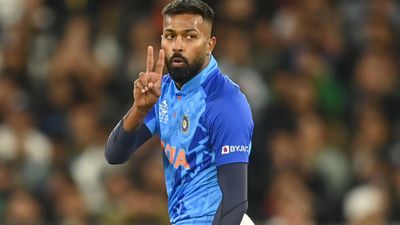 IND vs PAK: हार्दिक पंड्या पिता को याद कर रो पड़े, बोले-हमारे लिए उन्होंने सब छोड़ा,वो मैं नहीं कर सकता SportsTak Hindi