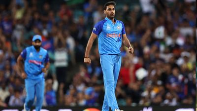 Ind vs SA : टीम इंडिया की हार का ठीकरा भुवनेश्वर कुमार ने फील्डिंग पर फोड़ा, कहा - कैच नहीं तो... SportsTak Hindi