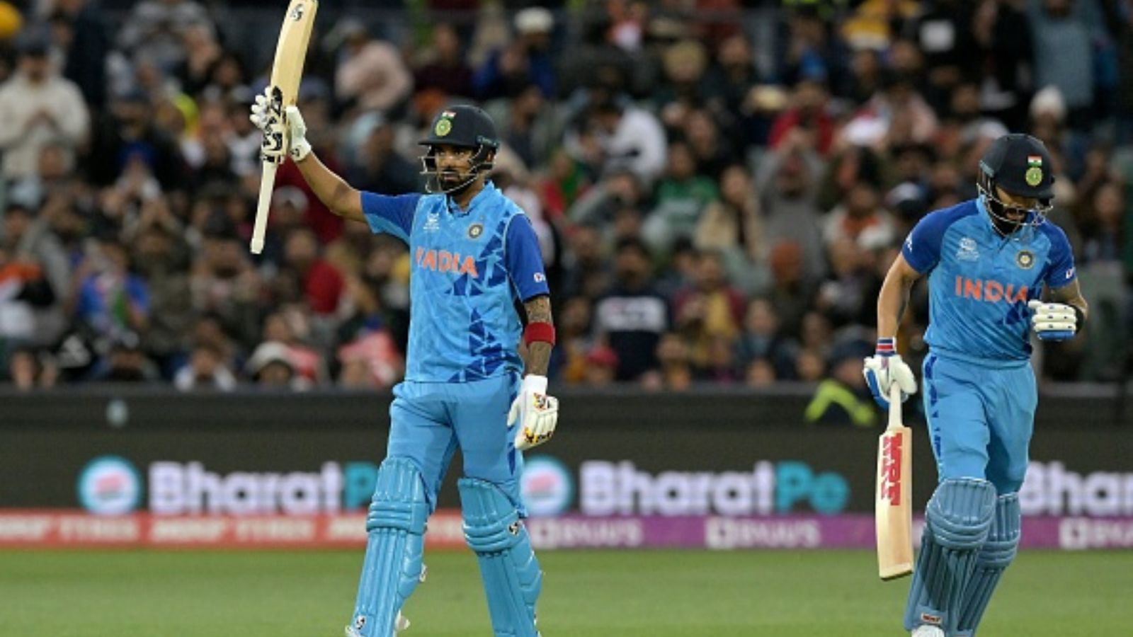 INDvsBAN: केएल राहुल ने 3 मैच बाद दिखाए रंग, ठोकी फिफ्टी, बोले- मैं फॉर्म में आया था लेकिन ऑस्ट्रेलिया... INDvsBAN: केएल राहुल ने 3 मैच बाद दिखाए रंग, ठोकी फिफ्टी, बोले- मैं फॉर्म में आया था लेकिन ऑस्ट्रेलिया...