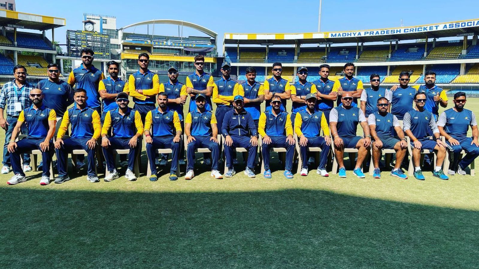 SMAT: शुभमन गिल की आतिशबाजी फुस्स, सितारों से सजे पंजाब को हराकर फाइनल में पहुंची ऋषि धवन की टीम SMAT: शुभमन गिल की आतिशबाजी फुस्स, सितारों से सजे पंजाब को हराकर फाइनल में पहुंची ऋषि धवन की टीम