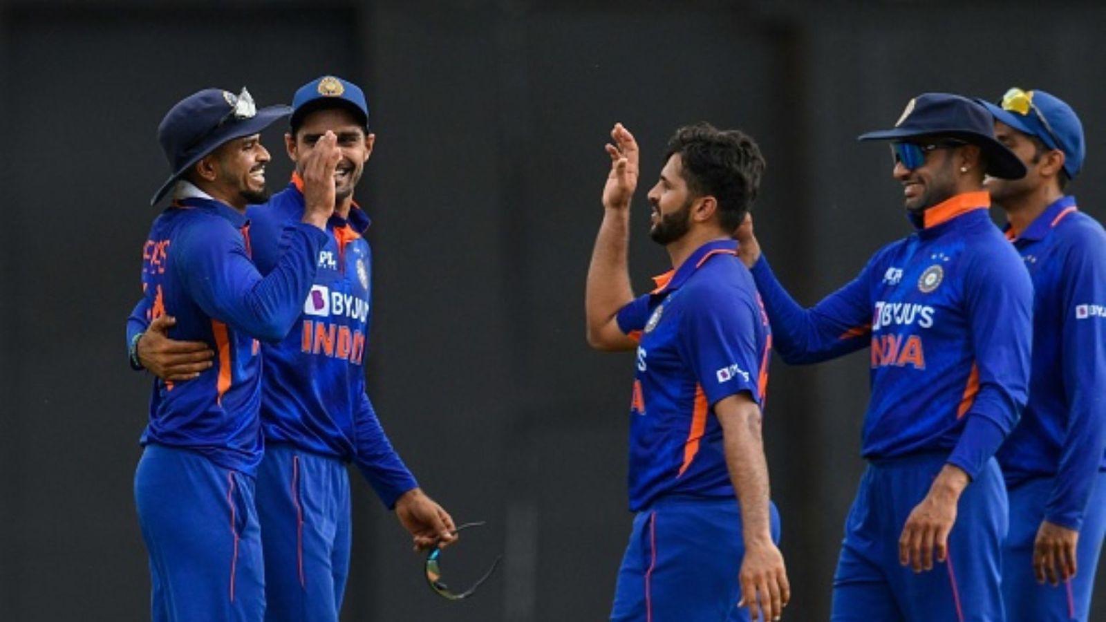 Syed Mushtaq Ali Trophy 2022: टी20 वर्ल्ड कप के बीच टीम इंडिया के बल्लेबाज का धमाका, मुंबई को पहली बार पहुंचाया फाइनल में Syed Mushtaq Ali Trophy 2022: टी20 वर्ल्ड कप के बीच टीम इंडिया के बल्लेबाज का धमाका, मुंबई को पहली बार पहुंचाया फाइनल में