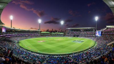 Pak vs NZ, Semifinal : सिडनी के मैदान में टॉस बनाएगा बॉस!, आंकड़ों से समझे इस मैदान का पूरा गणित SportsTak Hindi