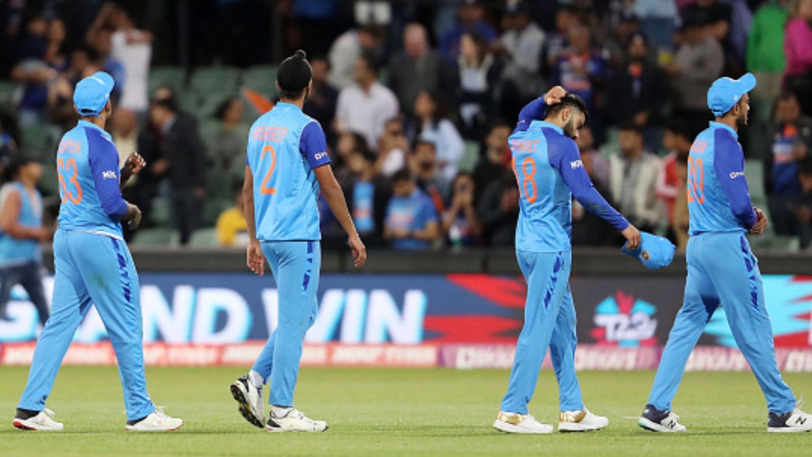 टीम इंडिया के दामन पर लगा 'चोकर्स' का दाग, कपिल देव ने दिया बड़ा बयान टीम इंडिया के दामन पर लगा 'चोकर्स' का दाग, कपिल देव ने दिया बड़ा बयान