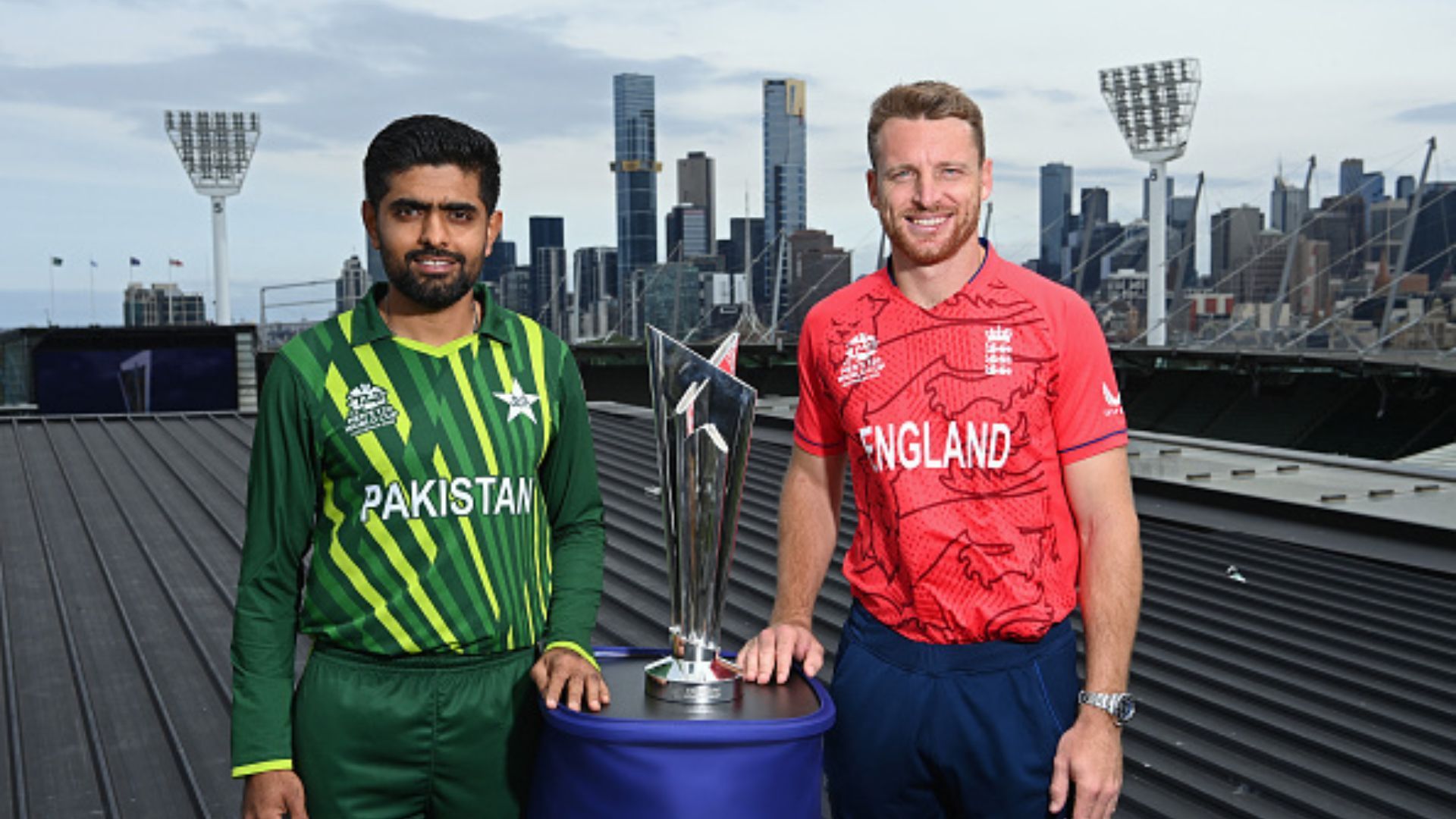PAK vs ENG T20WC Final: जोस की सेना में दम या बाबर की टीम का पलड़ा भारी, जानें हेड टू हेड आंकड़ें में कौन आगे