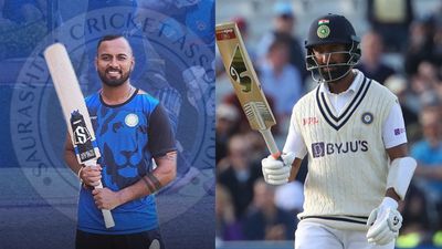 चेतेश्वर पुजारा के साथी ने वनडे में जड़ा विस्फोटक दोहरा शतक, छक्कों की बारिश में नहाया स्टेडियम, टीम ने बनाए 397 रन SportsTak Hindi