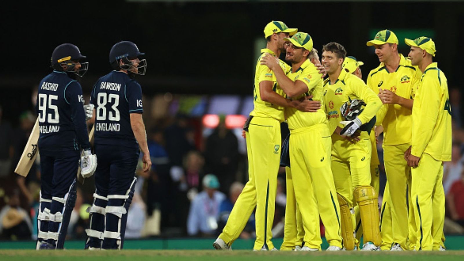 Aus vs Eng, 2nd ODI : स्टार्क और जैम्पा के आगे इंग्लैंड ने टेके घुटने, ऑस्ट्रेलिया ने 72 रनों से दर्ज की जीत Aus vs Eng, 2nd ODI : स्टार्क और जैम्पा के आगे इंग्लैंड ने टेके घुटने, ऑस्ट्रेलिया ने 72 रनों से दर्ज की जीत