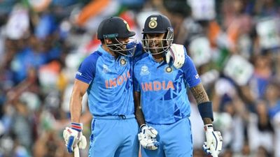 Ind vs NZ : सूर्यकुमार यादव की पारी के कायल हुए विराट कोहली, कहा - Video गेम की तरह... SportsTak Hindi