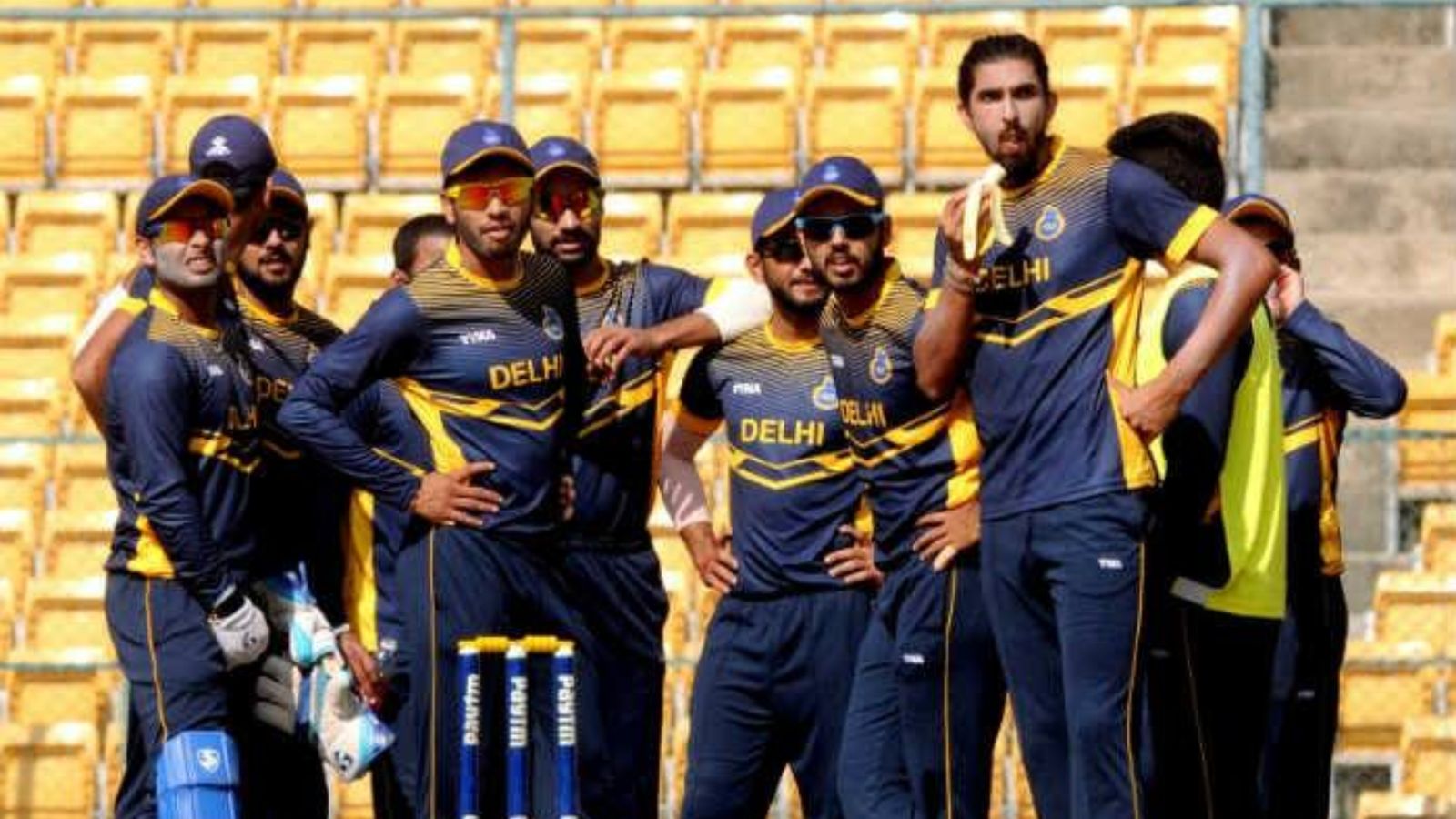 विराट ने लगाया शतक, हार गई दिल्ली, खिताब जीतने की रेस से बाहर, इशांत शर्मा को नहीं मिला एक भी विकेट विराट ने लगाया शतक, हार गई दिल्ली, खिताब जीतने की रेस से बाहर, इशांत शर्मा को नहीं मिला एक भी विकेट