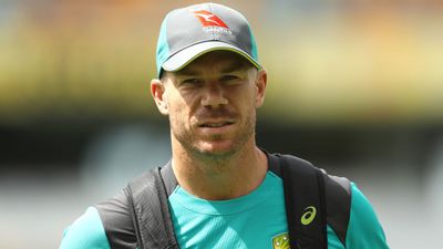 'मैं कोई क्रिमिनल नहीं', डेविड वॉर्नर क्रिकेट ऑस्ट्रेलिया पर भड़के, कप्तानी वाला बैन हटाने में देरी पर जताई नाराजगी SportsTak Hindi