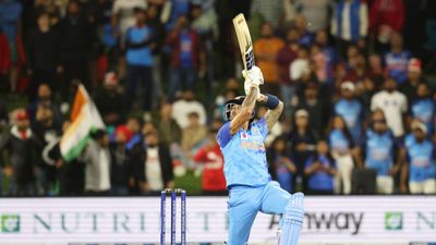 'मैंने टीम इंडिया के स्कोरकार्ड का स्क्रीनशॉट लेकर फिंच को भेज दिया था', सूर्य की बल्लेबाजी देख जब कायल हुआ ये स्टार क्रिकेटर SportsTak Hindi