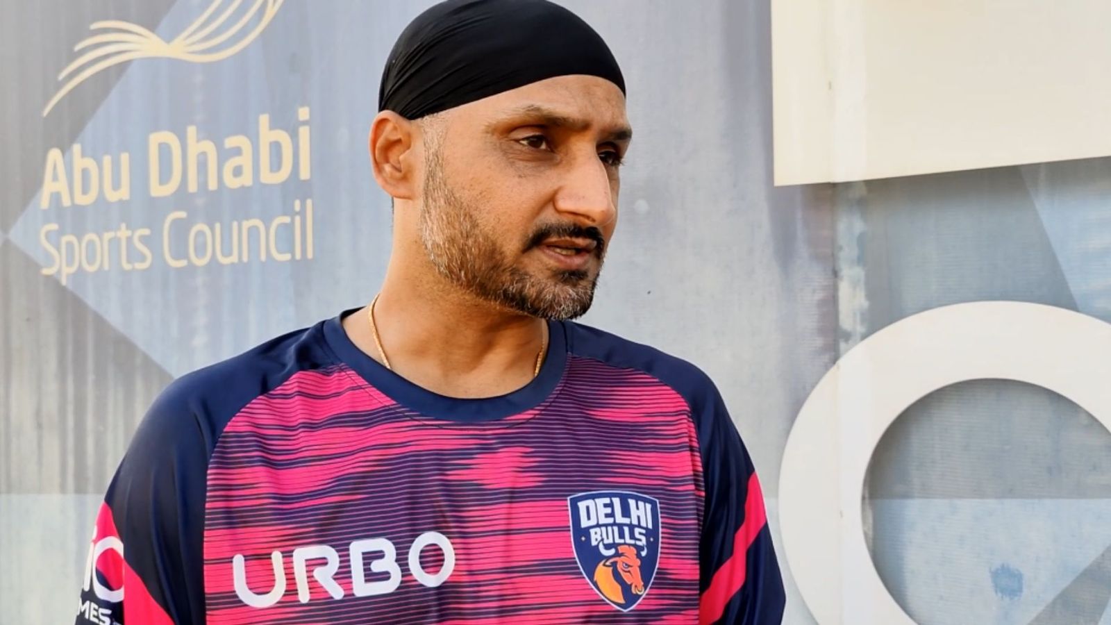 Exclusive: हरभजन का बड़ा बयान, कहा- ओपनर बना रहे हैं सूर्यकुमार पर दबाव, टीम की किस्मत पलटने के लिए इन्हें बुलाओ Exclusive: हरभजन का बड़ा बयान, कहा- ओपनर बना रहे हैं सूर्यकुमार पर दबाव, टीम की किस्मत पलटने के लिए इन्हें बुलाओ