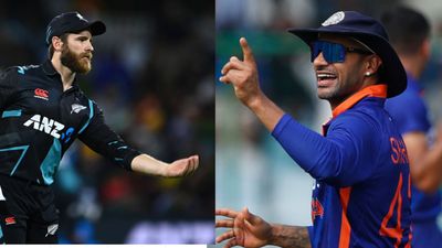 Ind vs NZ, 1st ODI : न्यूजीलैंड से दो साल पुराना हिसाब बराबर करने उतरेगी धवन की टीम इंडिया SportsTak Hindi