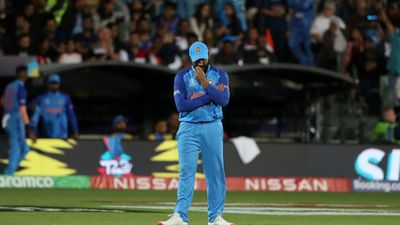 'IPL मत खेलो अगर तुम्हें वर्ल्ड कप जीतना है', रोहित को क्रिकेट सिखाने वाले दिग्गज का बड़ा बयान SportsTak Hindi
