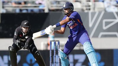 Ind vs NZ : भारत की हार से निराश श्रेयस अय्यर का बड़ा बयान, कहा - आत्ममंथन करके... SportsTak Hindi