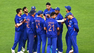 IND vs NZ: भारत के सामने लगातार 5वीं हार का खतरा, ओपनर्स और पेसर सुधरे तो ही हारेगा न्यूजीलैंड! SportsTak Hindi