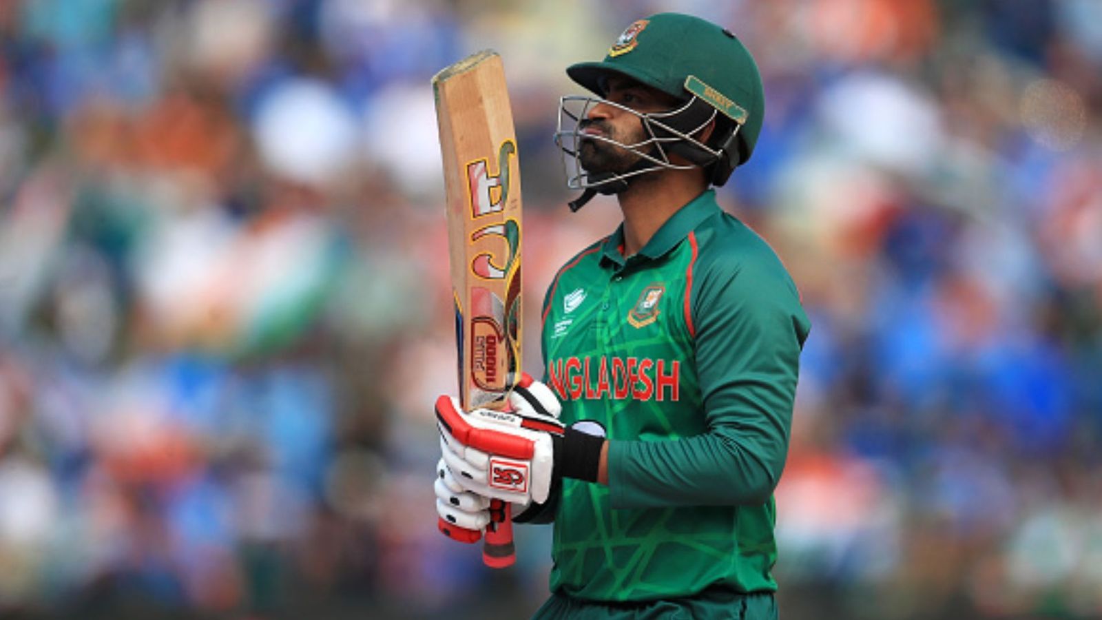 बांग्लादेश पर आई दोहरी मुसीबत, भारत के खिलाफ सीरीज से बाहर हुआ कप्तान बांग्लादेश पर आई दोहरी मुसीबत, भारत के खिलाफ सीरीज से बाहर हुआ कप्तान