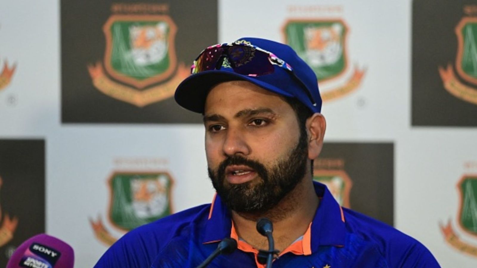 Ind vs Ban : बांग्लादेश के खिलाफ सीरीज से शुरू होगी ICC वनडे वर्ल्ड कप की तैयारी, रोहित शर्मा ने दिया ये जवाब Ind vs Ban : बांग्लादेश के खिलाफ सीरीज से शुरू होगी ICC वनडे वर्ल्ड कप की तैयारी, रोहित शर्मा ने दिया ये जवाब