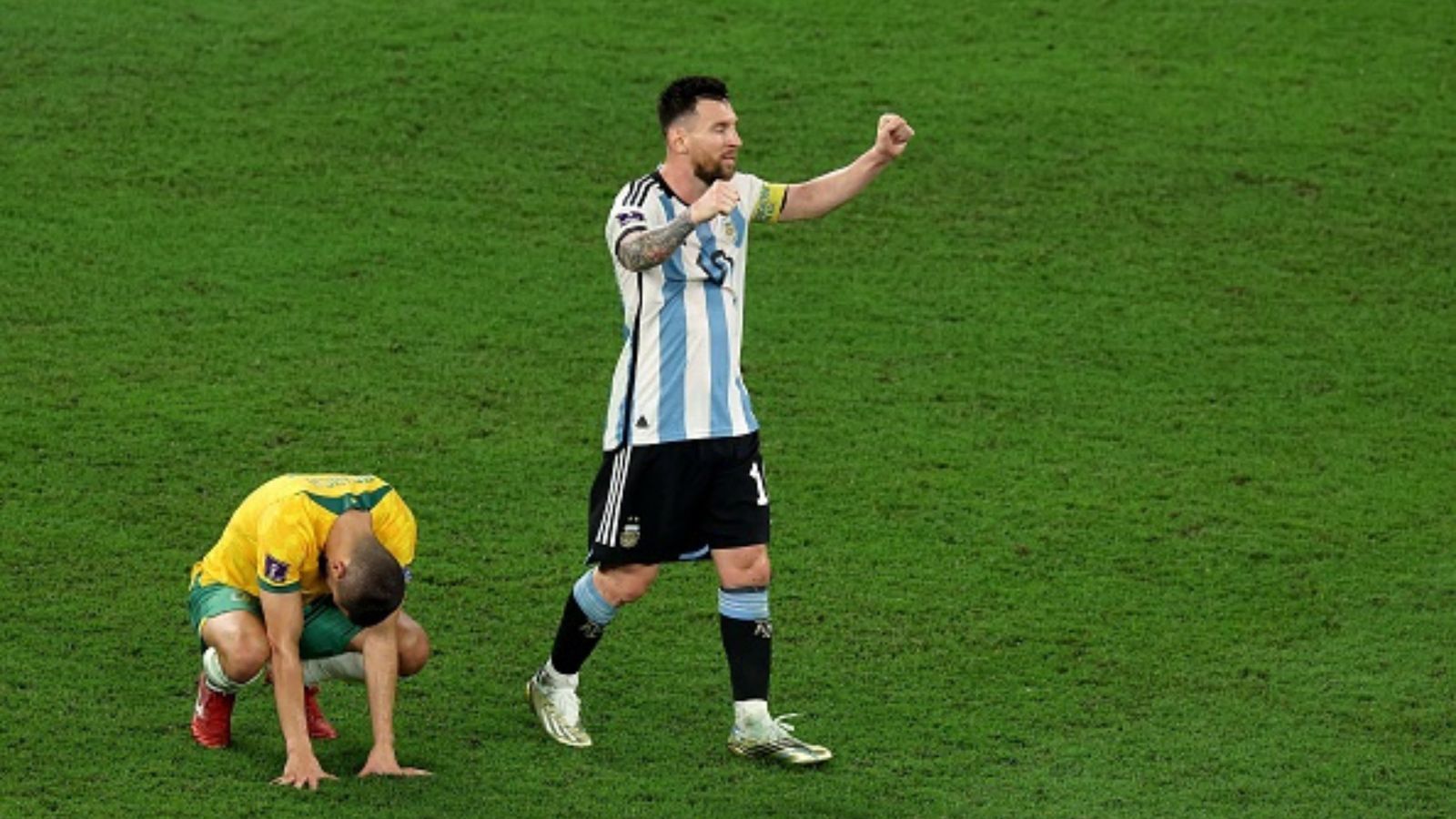 FIFA World Cup: लियोनल मेसी का जादू चल गया, अर्जेंटीना ने ऑस्ट्रेलिया को 2-1 से हराया, कटाया क्वार्टर फाइनल का टिकट FIFA World Cup: लियोनल मेसी का जादू चल गया, अर्जेंटीना ने ऑस्ट्रेलिया को 2-1 से हराया, कटाया क्वार्टर फाइनल का टिकट