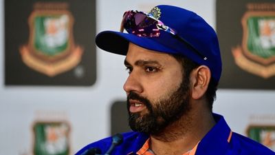 वर्ल्ड कप में केवल 10 महीने बाकी, रोहित शर्मा बोले- अभी बहुत दूर है, उस बारे में नहीं सोच रहे SportsTak Hindi