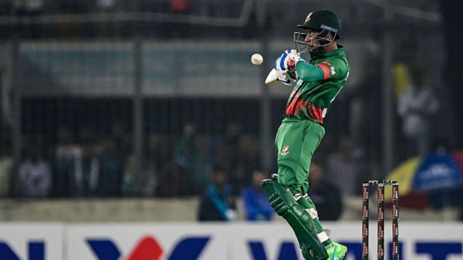 Ind vs Ban : हसन-रहमान की जोड़ी ने भारत के खिलाफ वो कर दिखाया, जो अभी तक कोई नहीं कर सका Ind vs Ban : हसन-रहमान की जोड़ी ने भारत के खिलाफ वो कर दिखाया, जो अभी तक कोई नहीं कर सका