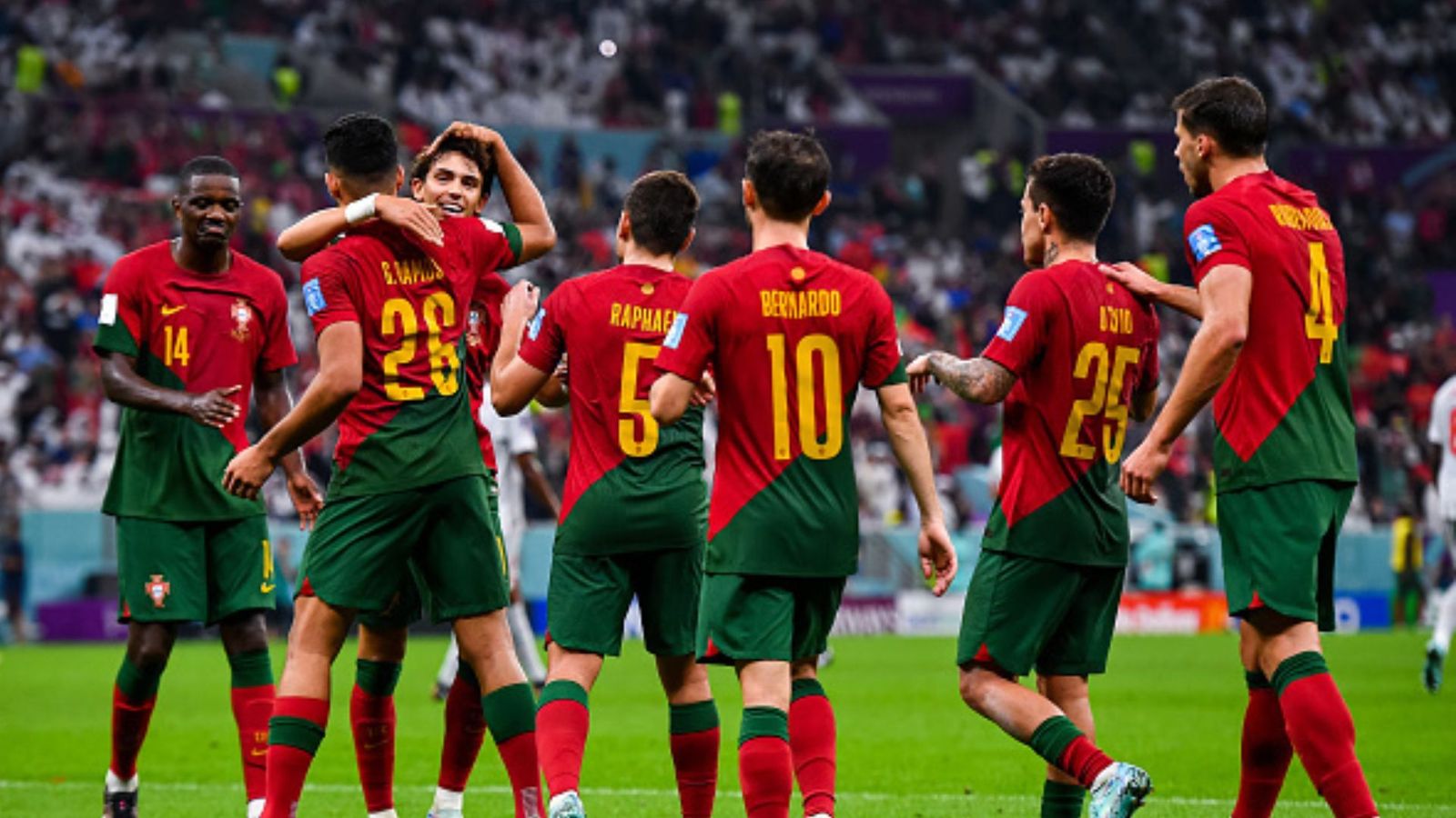 FIFA WC: 16 साल बाद क्वार्टरफाइनल में पहुंचा पुर्तगाल, स्विट्जरलैंड को 6-1 से रौंदा, रामोस की हैट्रिक FIFA WC: 16 साल बाद क्वार्टरफाइनल में पहुंचा पुर्तगाल, स्विट्जरलैंड को 6-1 से रौंदा, रामोस की हैट्रिक