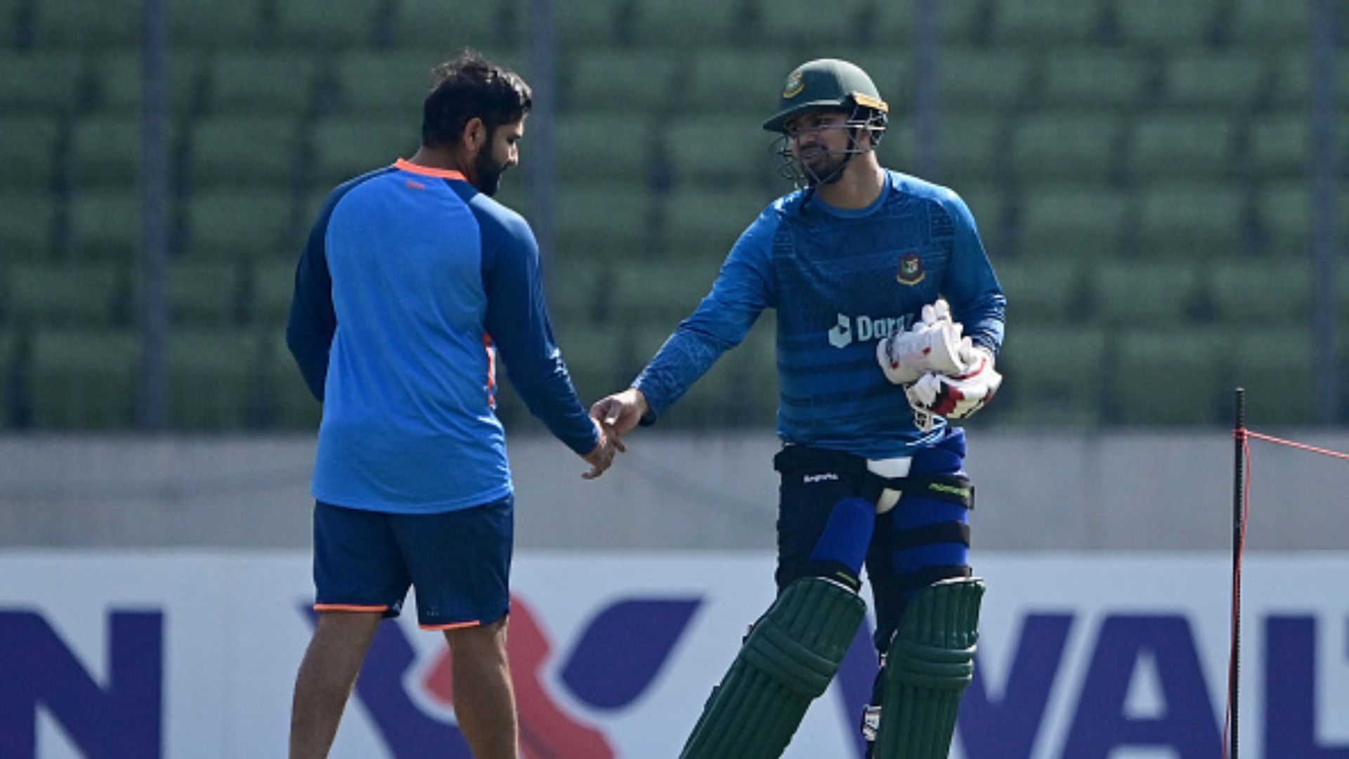 IND vs BAN: भारत की पहले गेंदबाजी, जम्मू एक्सप्रेस को मिला मौका, रोहित ने किए दो अहम बदलाव  