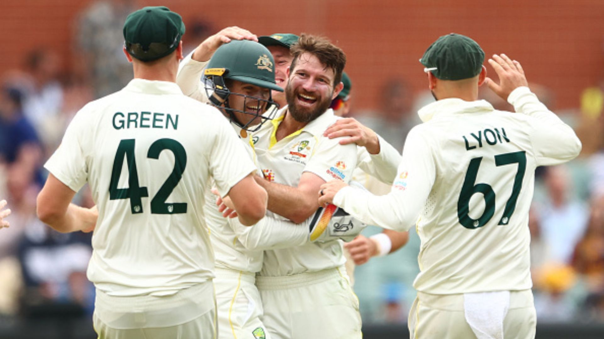 AUSvsWI: ऑस्ट्रेलिया की पेस तिकड़ी का कहर, वेस्ट इंडीज 77 पर सिमटा, मिली सबसे बड़ी हार