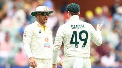 डेविड वॉर्नर की कप्तानी पर लगे आजीवन बैन पर स्मिथ ने तोड़ी चुप्पी, कहा - ध्यान भटकाने... SportsTak Hindi