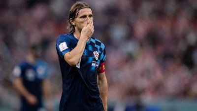 क्रोएशिया के हीरो लुका मॉड्रिच आंसुओं के साथ फीफा वर्ल्ड कप 2022 से बाहर, अधूरा रह गया ट्रॉफी जीतने का सपना SportsTak Hindi