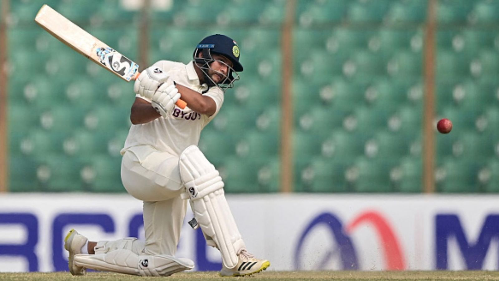 Ind vs Ban, 1st Test : बांग्लादेश के 133 रन पर गिरे 8 विकेट, कुलदीप के हरफनमौला प्रदर्शन से 271 रन आगे भारत Ind vs Ban, 1st Test : बांग्लादेश के 133 रन पर गिरे 8 विकेट, कुलदीप के हरफनमौला प्रदर्शन से 271 रन आगे भारत