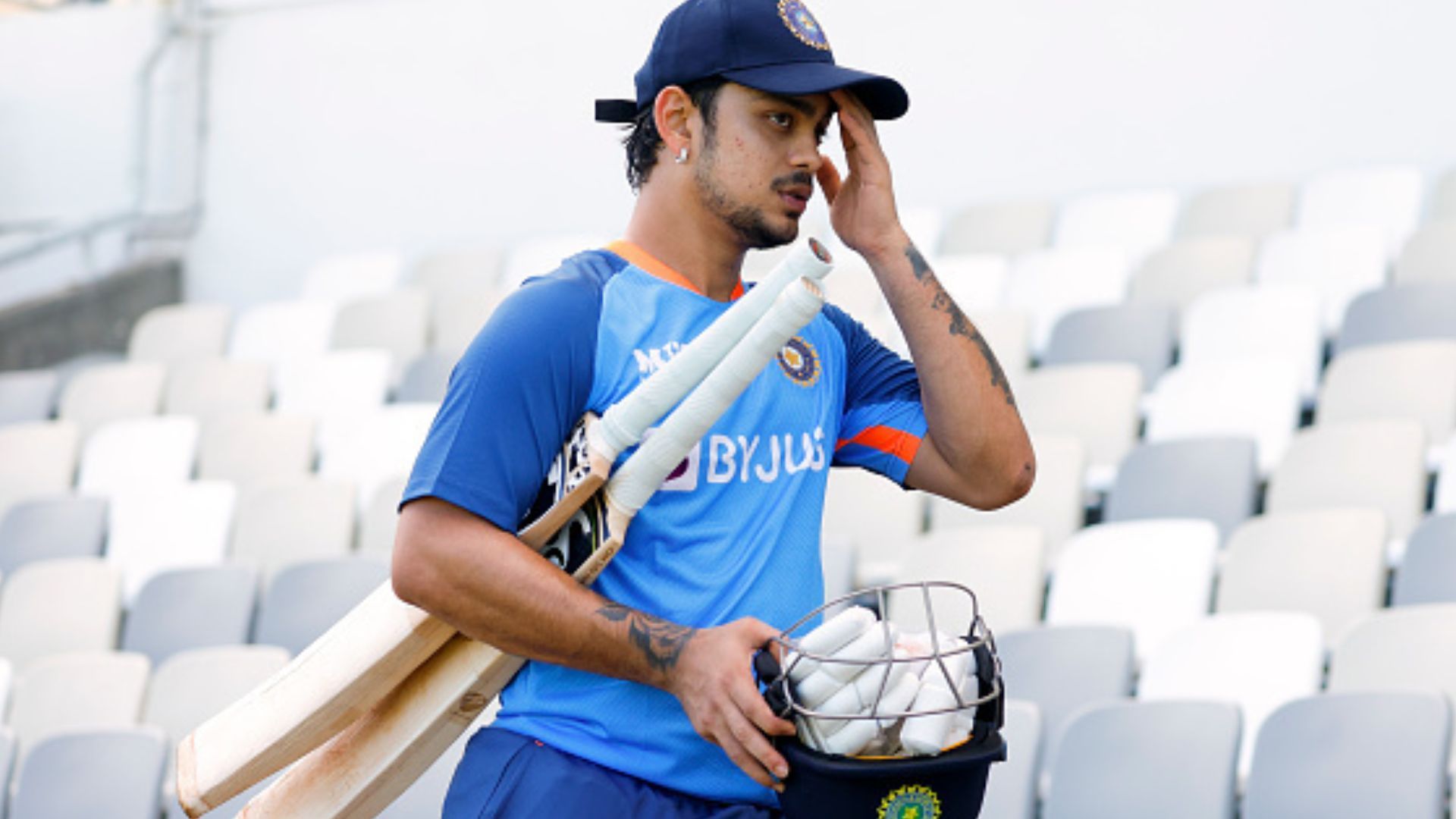 Ranji Trophy : बांग्लादेश में दोहरा जड़ने वाले इशान किशन ने अब ठोका शतक, संजू सैमसन की टीम बनी निशाना 