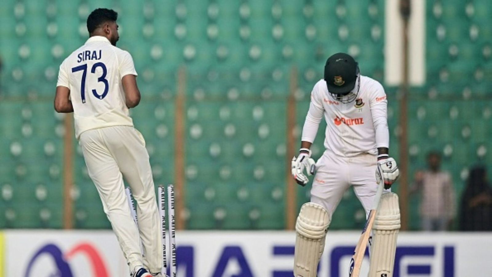 IND vs BAN: तो इस बात पर भड़क उठे लिटन दास, अब सिराज ने बताया क्यों हुई थी दोनों के बीच तगड़ी बहस IND vs BAN: तो इस बात पर भड़क उठे लिटन दास, अब सिराज ने बताया क्यों हुई थी दोनों के बीच तगड़ी बहस