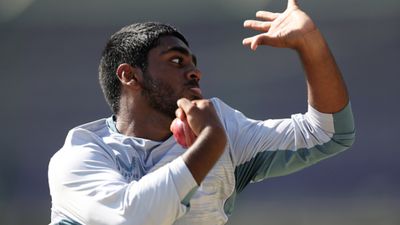 PAKvsENG: जनवरी में अंडर-19 वर्ल्ड कप और अब टेस्ट डेब्यू, इंग्लिश खिलाड़ी तोड़ने वाला है 73 साल का रिकॉर्ड SportsTak Hindi