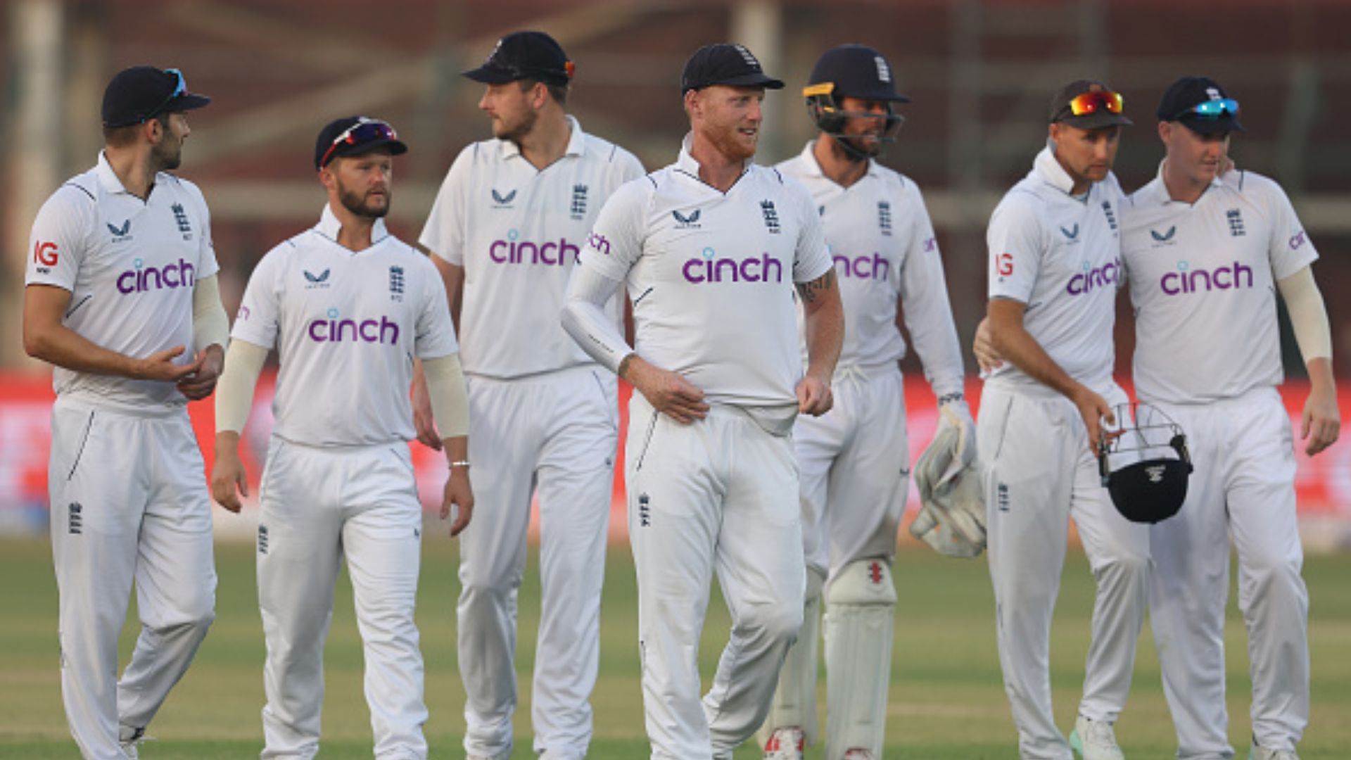 PAK vs ENG: अंग्रेजों ने वो कर दिखाया जो आज तक कोई नहीं कर पाया, पाकिस्तान को तीसरे टेस्ट में 8 विकेट से हराकर 3-0 से किया सूपड़ा साफ