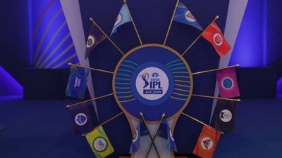 IPL Auction 2023: पहले सेट में इन 6 खिलाड़ियों पर लगेगी करोड़ों की बोली, दोहरा शतक जड़ने वाला भारतीय भी शामिल SportsTak Hindi