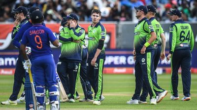 T20 वर्ल्ड कप में ली हैट्रिक, CSK का नेट बॉलर रहा, अब गुजरात टाइटंस के लिए मचाएगा धूम! SportsTak Hindi