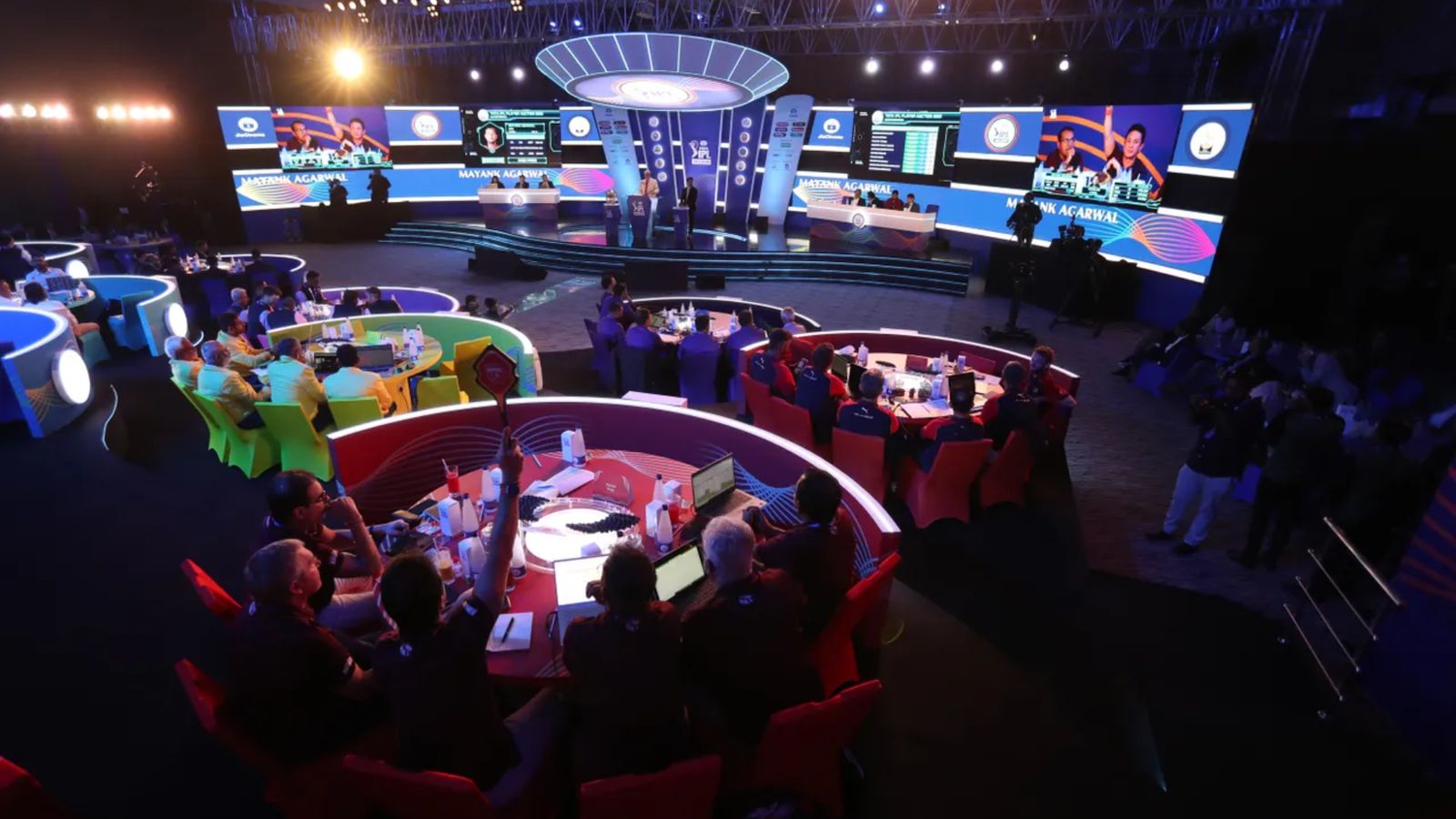 IPL 2023 Auction: 4 खिलाड़ी 15 करोड़ पार, दो एसोसिएट क्रिकेटर, इस बार बोली में दिखीं ये 10 खास बातें IPL 2023 Auction: 4 खिलाड़ी 15 करोड़ पार, दो एसोसिएट क्रिकेटर, इस बार बोली में दिखीं ये 10 खास बातें