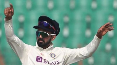 IND vs BAN: ऋषभ पंत की गलती पड़ी टीम इंडिया पर भारी, उनादकट भी नहीं कर पाए भरोसा, राहुल बोले- 'दिमाग का इस्तेमाल कर' SportsTak Hindi