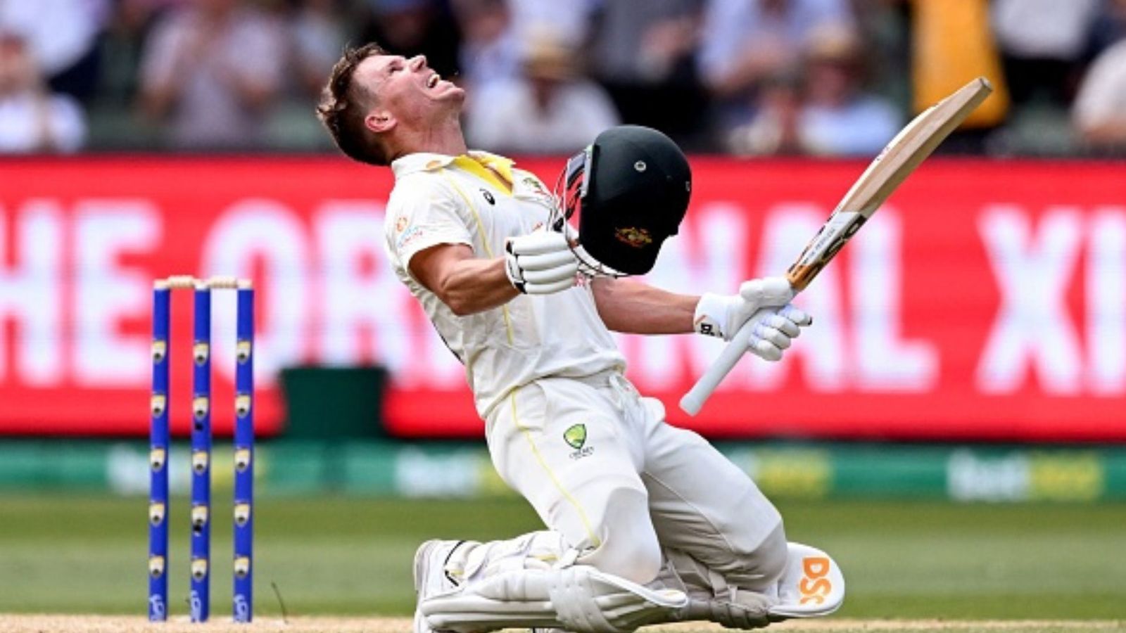 AUS vs SA : डेविड वॉर्नर ने 100वें टेस्ट में जड़ डाला दोहरा शतक, क्रिकेट इतिहास में सिर्फ दूसरी बार हुआ ये करिश्मा AUS vs SA : डेविड वॉर्नर ने 100वें टेस्ट में जड़ डाला दोहरा शतक, क्रिकेट इतिहास में सिर्फ दूसरी बार हुआ ये करिश्मा