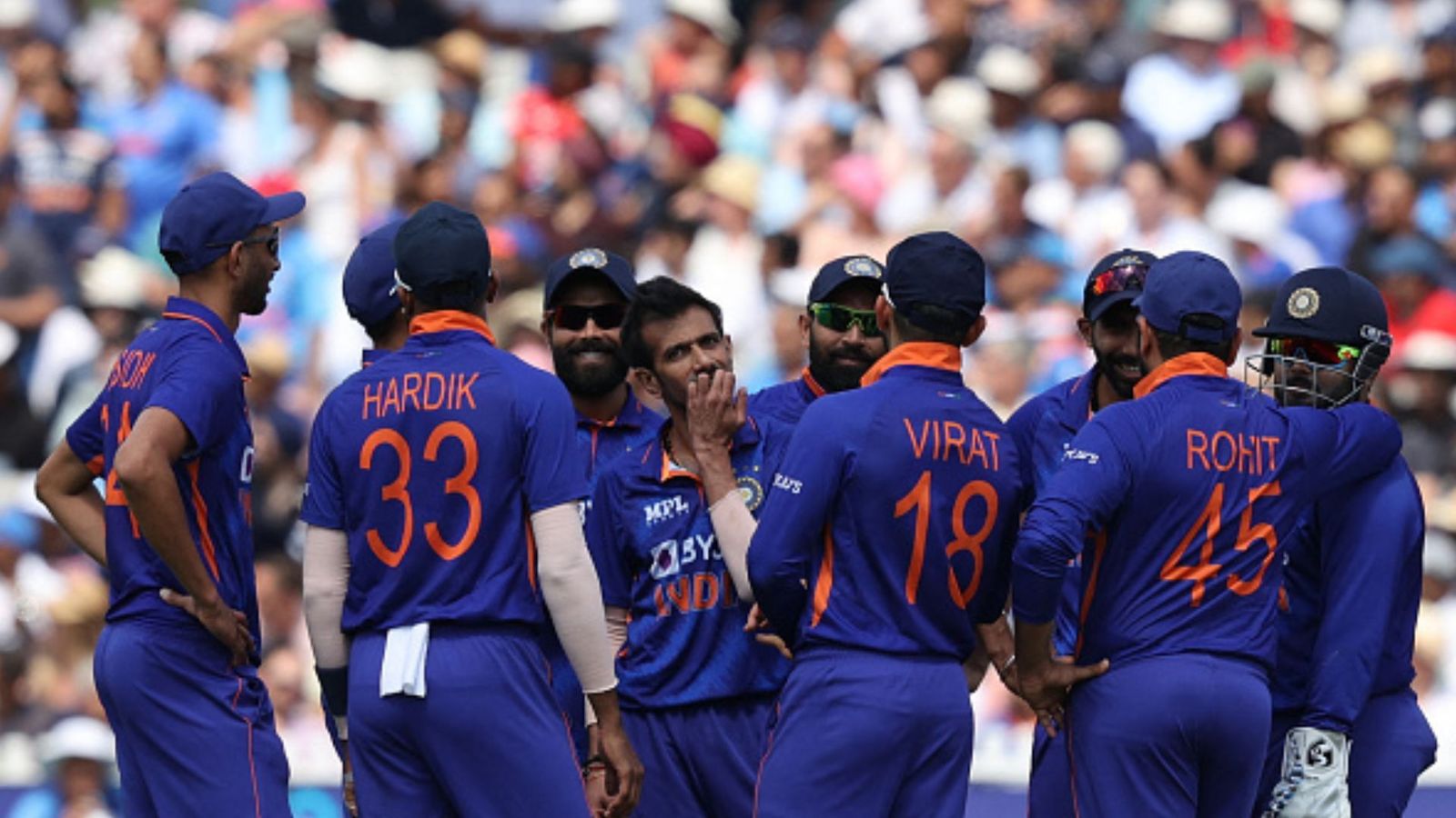 भारत की पिछली वनडे टीम से 8 खिलाड़ी तो टी20 से 5 खिलाड़ी हुए बाहर, जानें सभी के नाम भारत की पिछली वनडे टीम से 8 खिलाड़ी तो टी20 से 5 खिलाड़ी हुए बाहर, जानें सभी के नाम