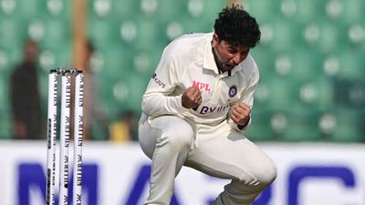 'उन्हें ड्रॉप होता देख मेरी आंखों में आंसू आ गए थे', कुलदीप यादव के कोच का बड़ा खुलासा, कहा- वो लड़का... SportsTak Hindi