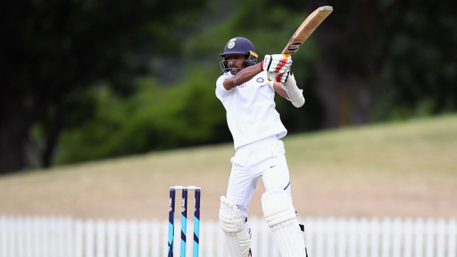 रणजी में रोचक कहानी! पिता के बनाए अपने स्टेडियम में खेलेगा यह स्टार बल्लेबाज, टीम इंडिया का है भविष्य! रणजी में रोचक कहानी! पिता के बनाए अपने स्टेडियम में खेलेगा यह स्टार बल्लेबाज, टीम इंडिया का है भविष्य!