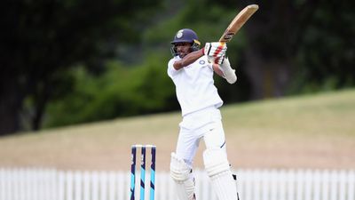 रणजी में रोचक कहानी! पिता के बनाए अपने स्टेडियम में खेलेगा यह स्टार बल्लेबाज, टीम इंडिया का है भविष्य! SportsTak Hindi